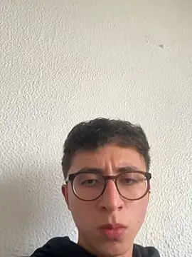 CamiRojas boy online show from 04/30/26, 06:47