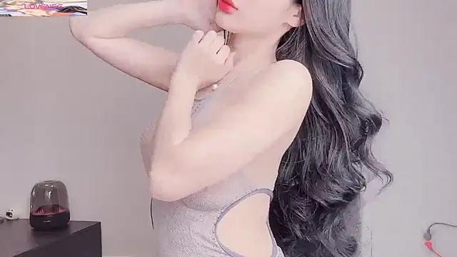 Snapshot of bejeni-sweet chatting on 03/12/25, 02:09 bejeni-sweet online show from 03/12/25, 02:09