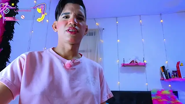 Ariel Femboy  online show from 02/08/26, 05:11