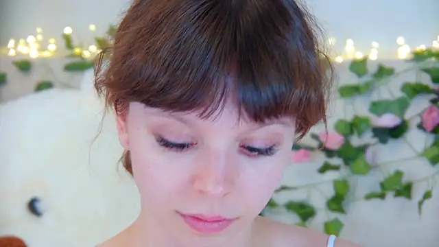 ElisabethDavis online show from 04/15/26, 07:58