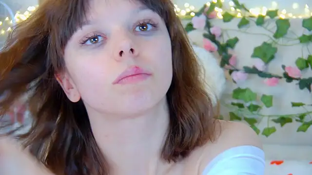 ElisabethDavis online show from 04/24/26, 04:42