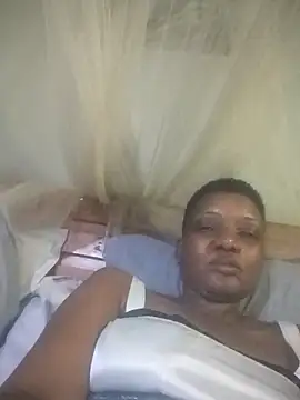 Hailey BaileyXYZ online show from 10/30/25, 05:42