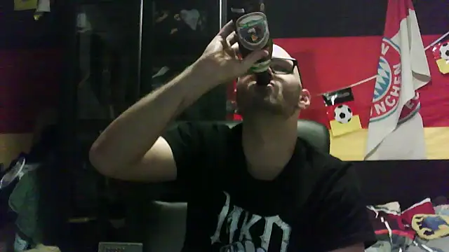 Die-geile-Sau online show from 11/25/25, 08:20