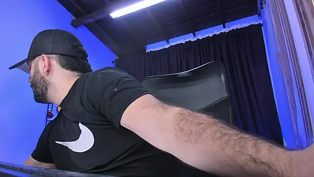 jhon bear03 online show from 02/10/25, 11:15