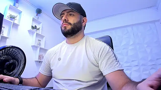 jhon bear03 online show from 02/17/25, 11:23