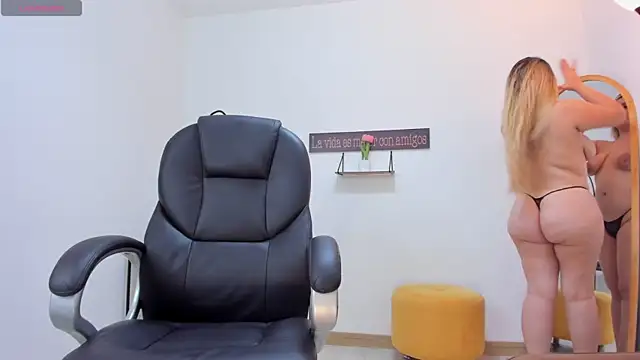 camiilaa1 online show from 12/02/24, 03:15