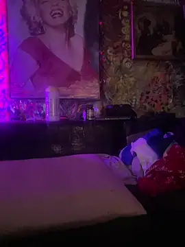 Snapshot of BarryKingsman chatting on 02/16/25, 02:21 BarryKingsman online show from 02/16/25, 02:21