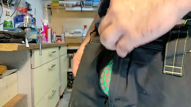 Nikeyone2 online show from 12/19/24, 07:51