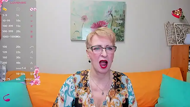 iamyourdream89 online show from 02/18/25, 04:48