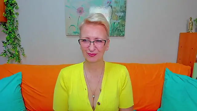 iamyourdream89 online show from 01/18/26, 08:51