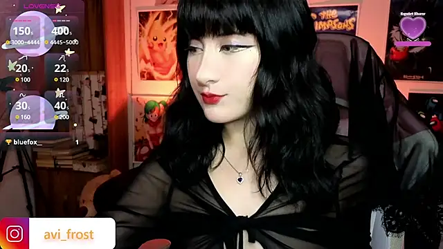 Snapshot of avi_frost chatting on 02/10/25, 06:53 avi frost online show from 02/10/25, 06:53