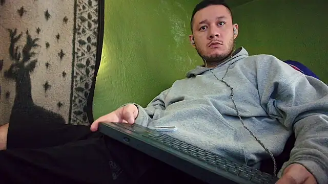 sweet cock28 online show from 01/23/25, 03:22