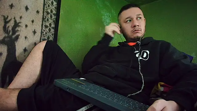 sweet cock28 online show from 03/08/25, 03:56