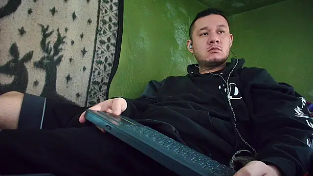 sweet cock28 online show from 03/17/25, 03:40