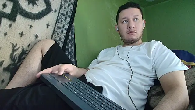 sweet cock28 online show from 09/24/25, 03:37