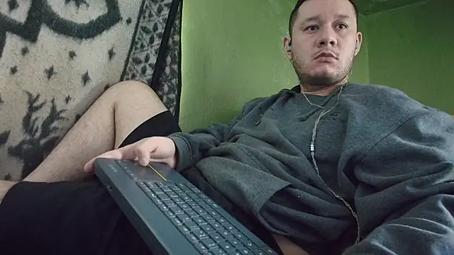 sweet cock28 online show from 10/16/25, 03:46