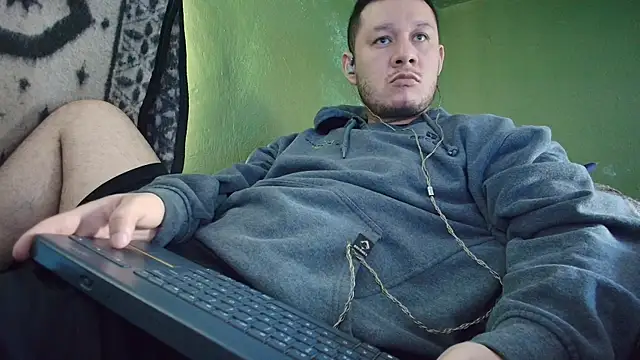 sweet cock28 online show from 11/27/25, 03:36