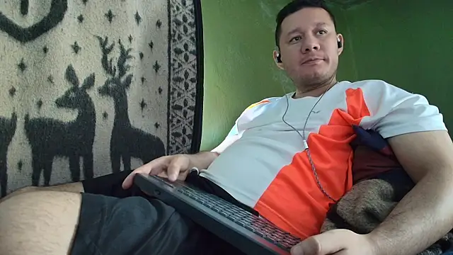 sweet cock28 online show from 04/22/26, 03:35