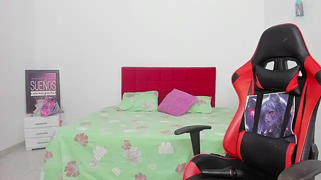 Snapshot of Sweet_Coral_ chatting on 02/04/26, 08:42 Sweet Coral online show from 02/04/26, 08:42