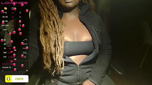 Snapshot of Thepanthera chatting on 02/04/25, 06:49 Thepanthera online show from 02/04/25, 06:49