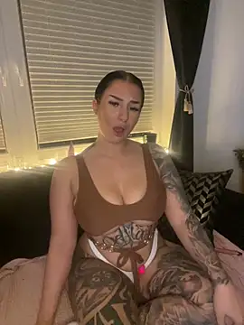 Mia-Bremer online show from 01/08/25, 11:09