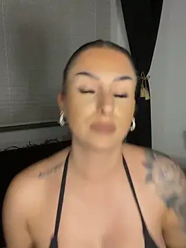 Mia-Bremer online show from 02/02/25, 05:04