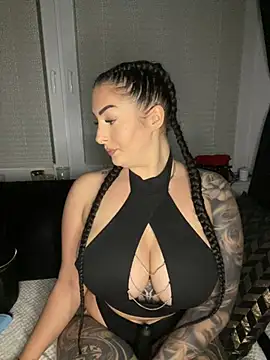 Mia-Bremer online show from 04/29/26, 09:57