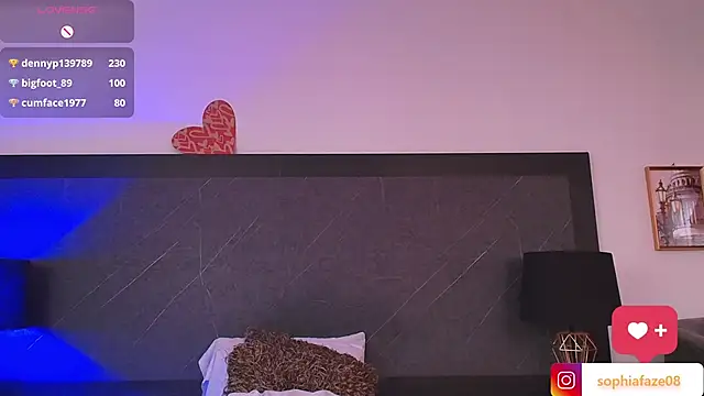 Snapshot of big_tits_in_your_face chatting on 03/15/25, 02:14 big tits in your face online show from 03/15/25, 02:14