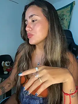 fenixgre online show from 11/05/25, 07:36