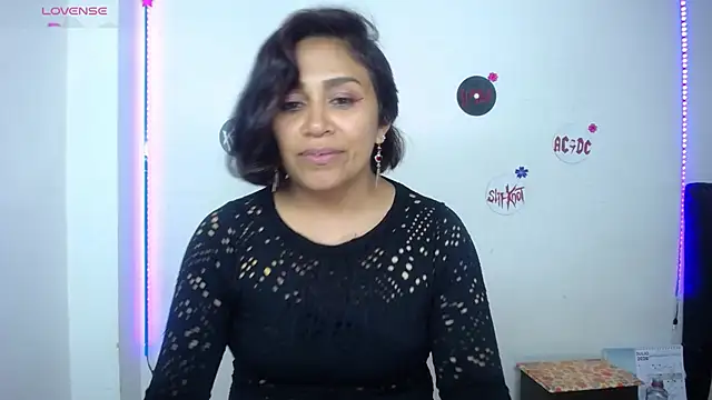 Snapshot of pinky_violeta chatting on 07/06/26, 12:51 pinky violeta online show from 07/06/26, 12:51