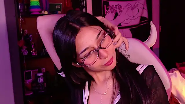 amber yull online show from 06/20/26, 01:19