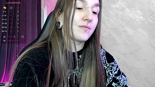 Snapshot of Pink_diablo chatting on 03/16/25, 03:47 Pink diablo online show from 03/16/25, 03:47