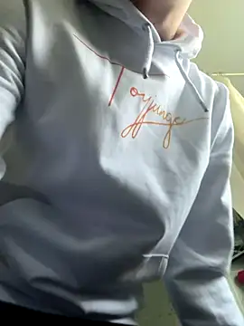 Toyjungee online show from 09/30/25, 12:32