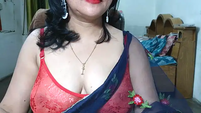 Cute Mahi22 online show from 07/18/26, 01:59