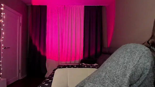 p1nkypaws online show from 02/23/25, 09:59