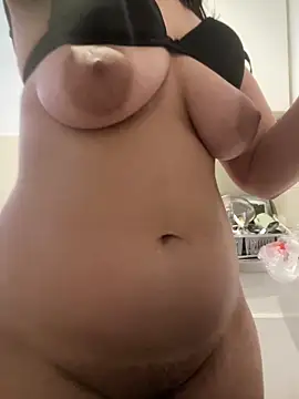 Snapshot of Sarahkhaalifa chatting on 02/20/26, 09:10 Sarahkhaalifa online show from 02/20/26, 09:10