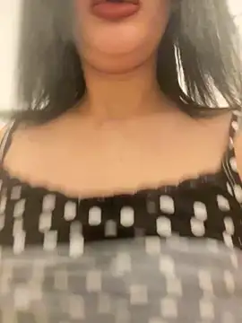 Snapshot of Sarahkhaalifa chatting on 03/02/26, 09:10 Sarahkhaalifa online show from 03/02/26, 09:10