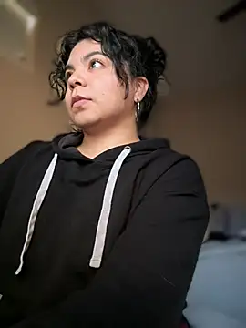 kimmiakiss22 online show from 03/07/25, 12:48