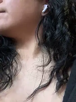 kimmiakiss22 online show from 03/13/25, 02:16