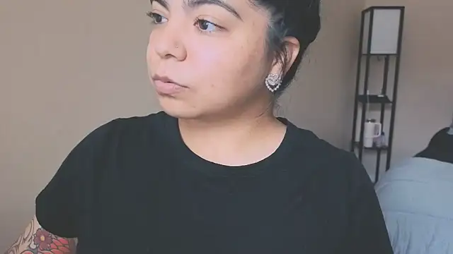 kimmiakiss22 online show from 03/15/25, 08:21