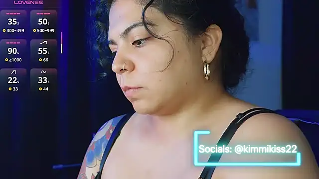 kimmiakiss22 online show from 09/26/25, 01:09