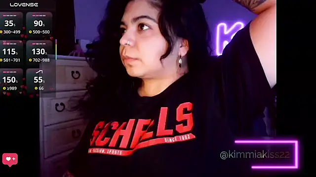 kimmiakiss22 online show from 02/12/26, 02:39