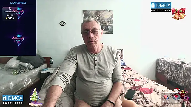 Snapshot of sexman181166 chatting on 02/10/25, 06:42 sexman181166 online show from 02/10/25, 06:42