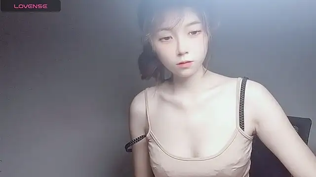 VaerySaenz online show from 12/20/24, 11:00