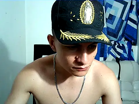 Snapshot of SHAT_SEX chatting on 11/10/25, 07:35 SHAT SEX online show from 11/10/25, 07:35