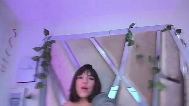 xhinata hyugax online show from 01/03/25, 11:12