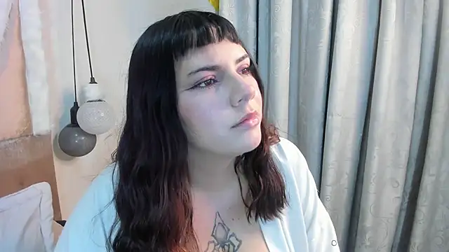 xhinata hyugax online show from 09/26/25, 11:31