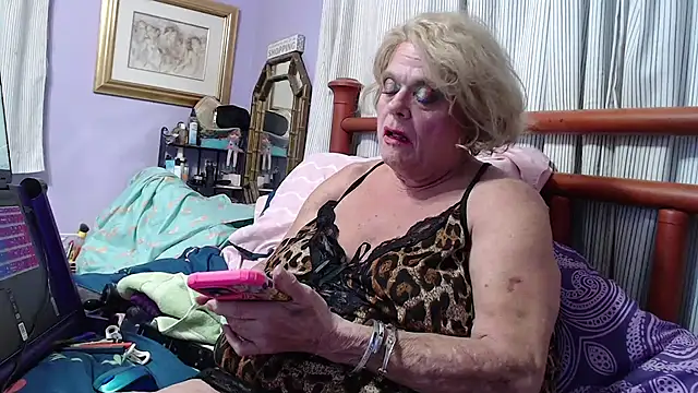 BigClitMelody online show from 01/06/25, 03:42