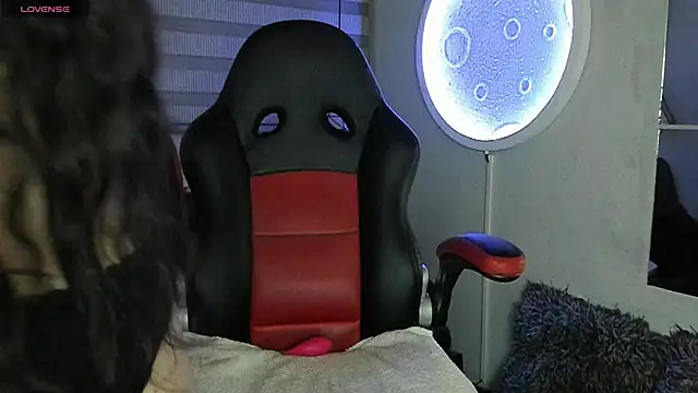 natasha logan  online show from 02/27/26, 04:34