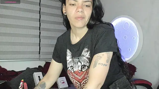 natasha logan  online show from 06/23/26, 03:59